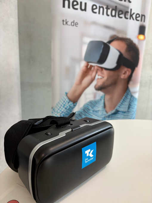 Stand der Techniker Krankenkasse mit VR-Brille